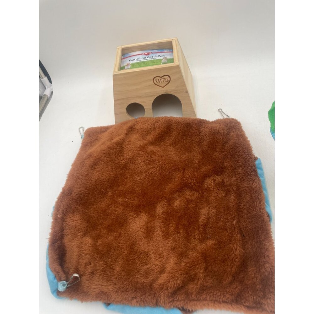 Kaytee Woodland Get-A-Way Medium Hamster Habitat Accessory Set - Picture 6 of 9